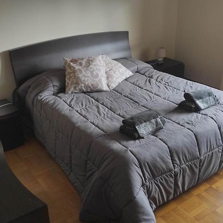 Appartamento In Zona Residenziale Surdo Eksteriør billede